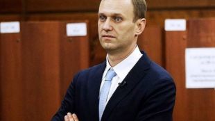 Руският опозционер Алексей Навални потвърди че се намира в наказателна