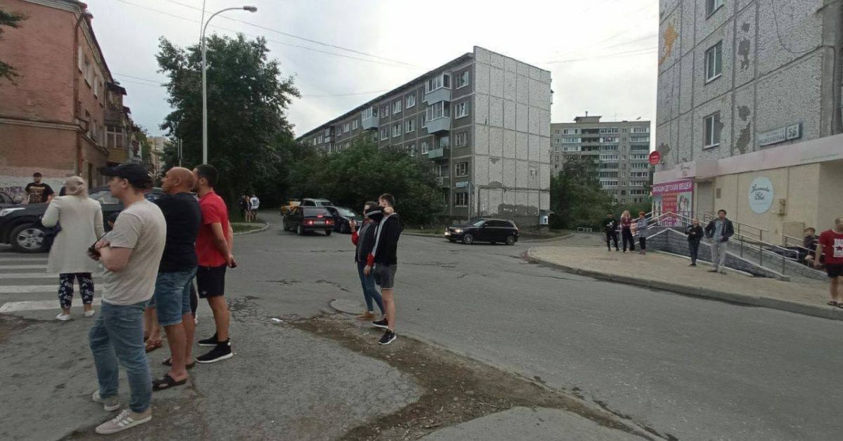 Мъж откри стрелба по хора в руския град Екатеринбург, предаде