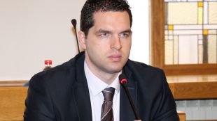 Общинският съветник от БСП Николай Николов настоява за спешна сесия
