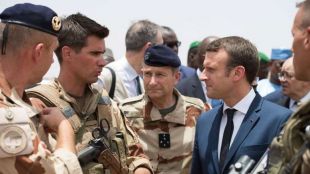 Група френски воeнни публикува ново отворено писмо в консервативно списание