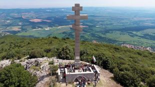 България чества 145 години от подвига на поета революционер Христо Ботев