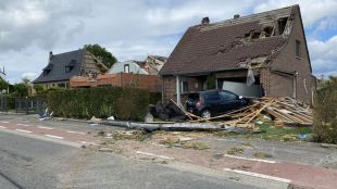 Торнадо причини значителни щети в Белгия 17 души са ранени