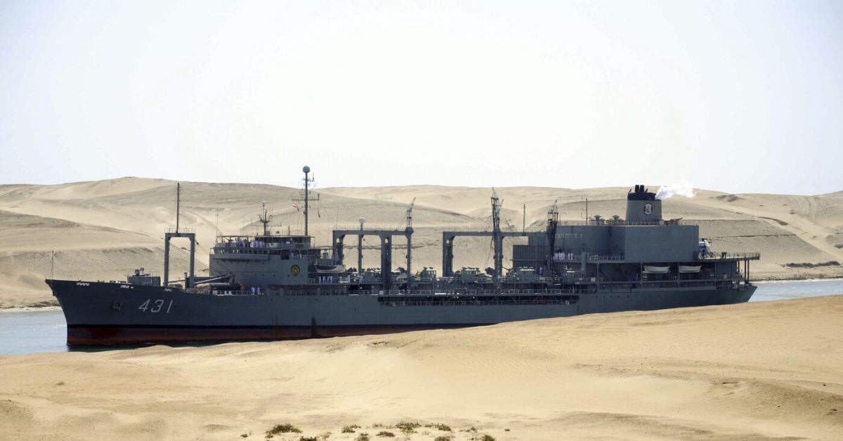 Иранският военноморски кораб Харк потъна в Ормузкия пролив по време