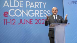 Евродепутатът Илхан Кючюк бе избран за председател на Партията на