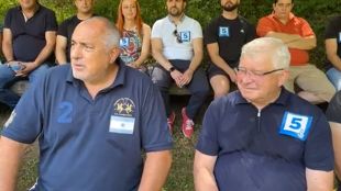 Лидерът на ГЕРБ Бойко е на предизборна обиколка в Пернишко