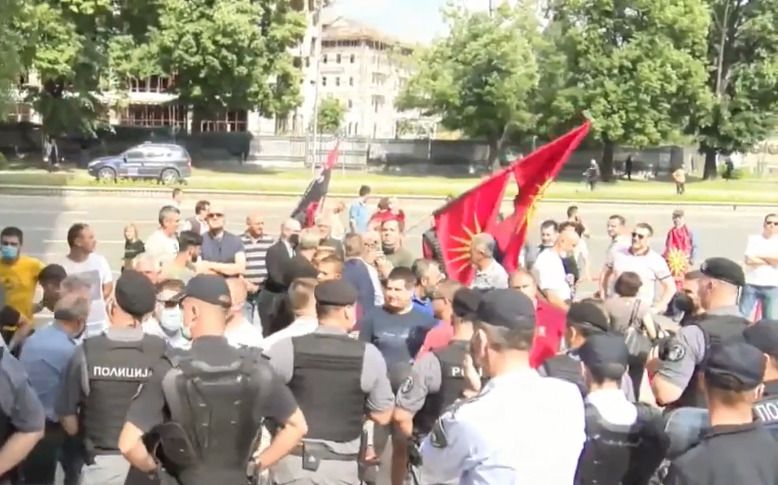„Блокираме Скопие по една причина, за да повишим осведомеността, за