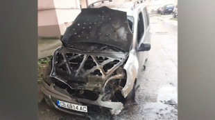 Неизвестни подпалиха личния автомобил на дългогодишния служители на ДАИ Пазарджик Алексанъдр