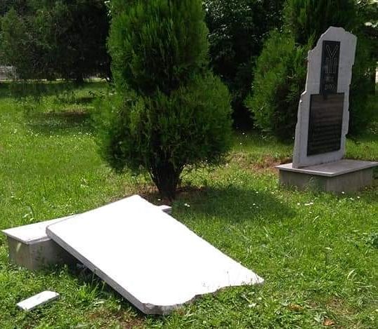 Мъжът от Северна Македония, съборил паметника на Хан Аспарух в