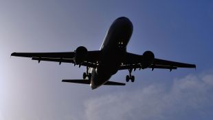 Самолет от специалния ескадрон на Русия лети по посока София