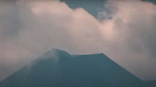 Двата действащи италиански вулкана Етна и Стромболи за пореден път