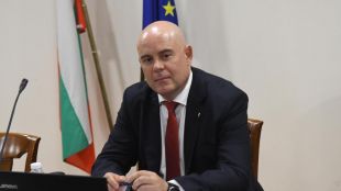 Главният прокурор Иван Гешев изпрати до министъра на финансите Асен
