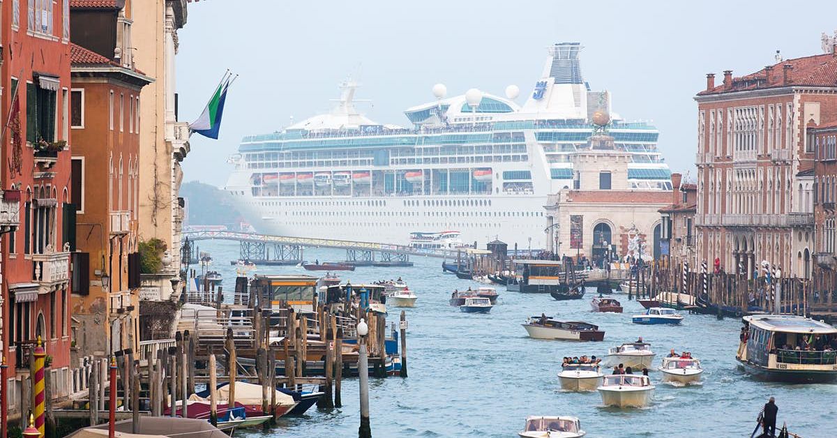 Италия забрани днес круизни кораби да влизат във Венецианската лагуна