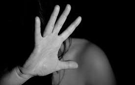 Мъж наруши ограничителна заповед за домашно насилие опита да