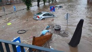 Нови наводнения заляха части от Белгия след като гръмотевични бури