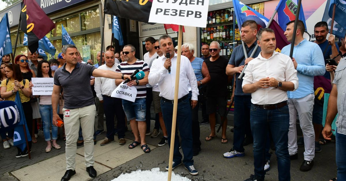 Представители на коалиция „Българските патриоти - ВМРО, ВОЛЯ и НФСБ“