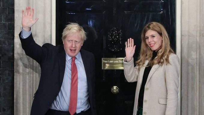 Британският премиер Борис Джонсън и съпругата му Кари очакват второ