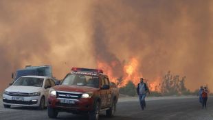От пет дни Турция води битка с горските пожариРусия изпрати