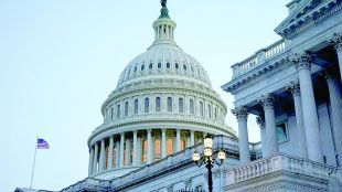 Сенатът на САЩ гласува одобри законодателство забраняващо вноса на обогатен
