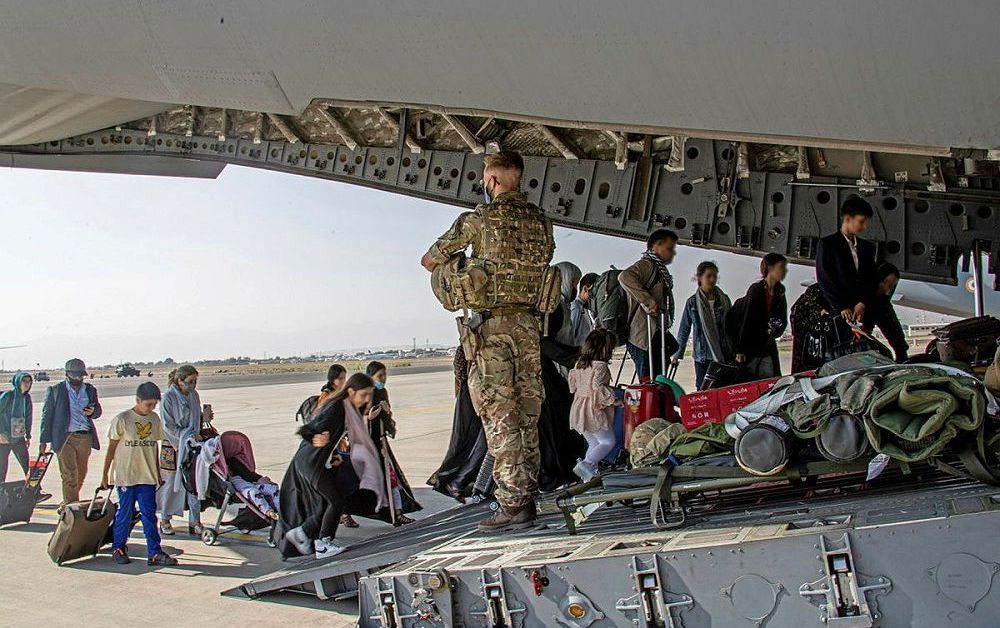 Афганистанци, които са живели в България, събират подписка с призив