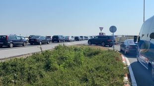 Три катастрофи затрудниха движението на магистрала Тракия в посока Бургас Едната