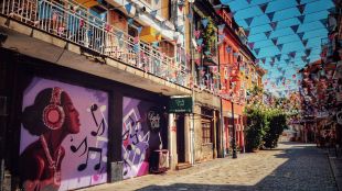Забраняват съборите в Пловдив, областта е в червената зона