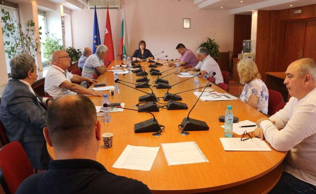 Политическият съвет на коалицията БСП за България прие следното решение:1.