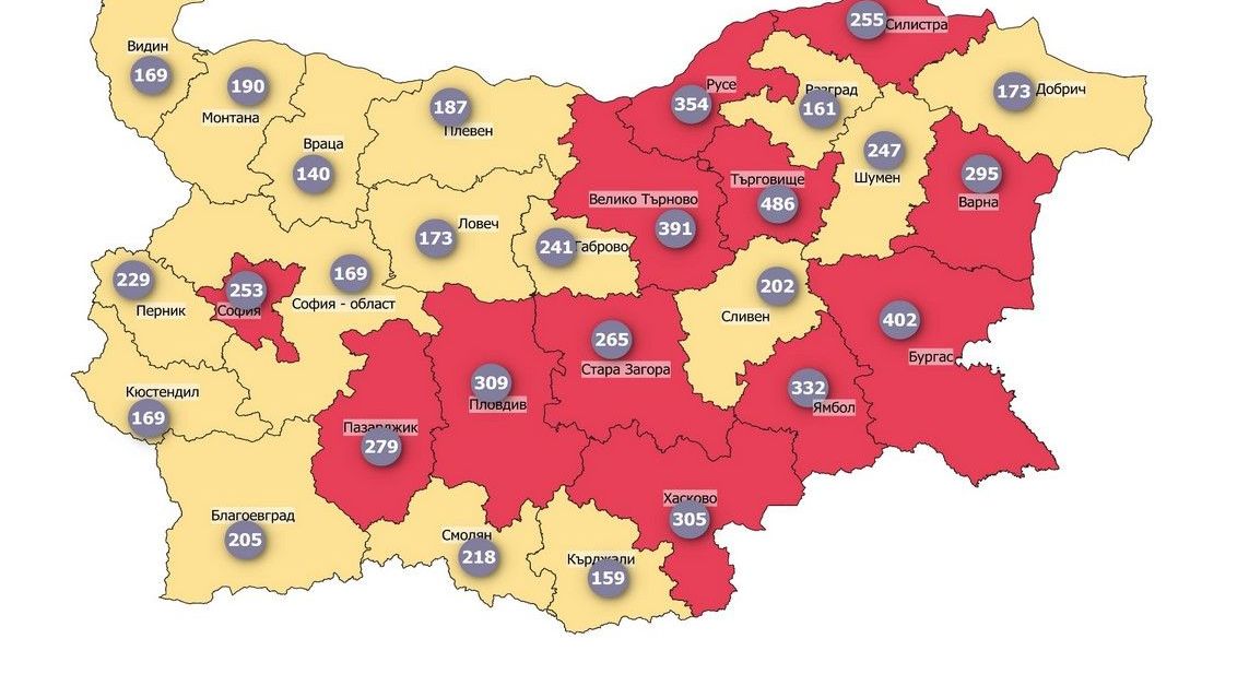Дванайсет от областите в страната се намират в червена зона
