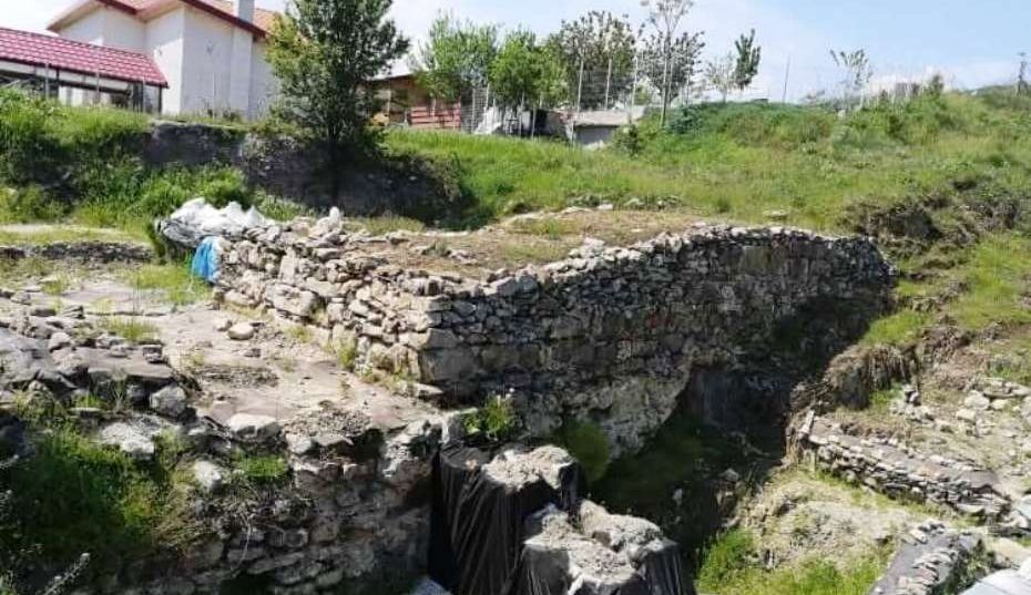 Руини на крепостта Преславец при дн. с. Нуфъру, окръг Тулча - Северна Добруджа.