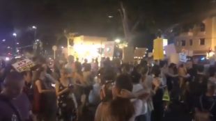 Стотици демонстрираха в Тел Авив срещу връщането на ограничителните мерки
