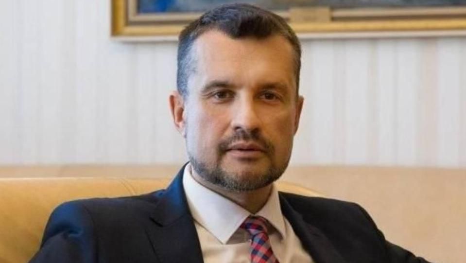 Тежкото тепърва предстои за Кирил Петков, заяви пред БТВ политологът