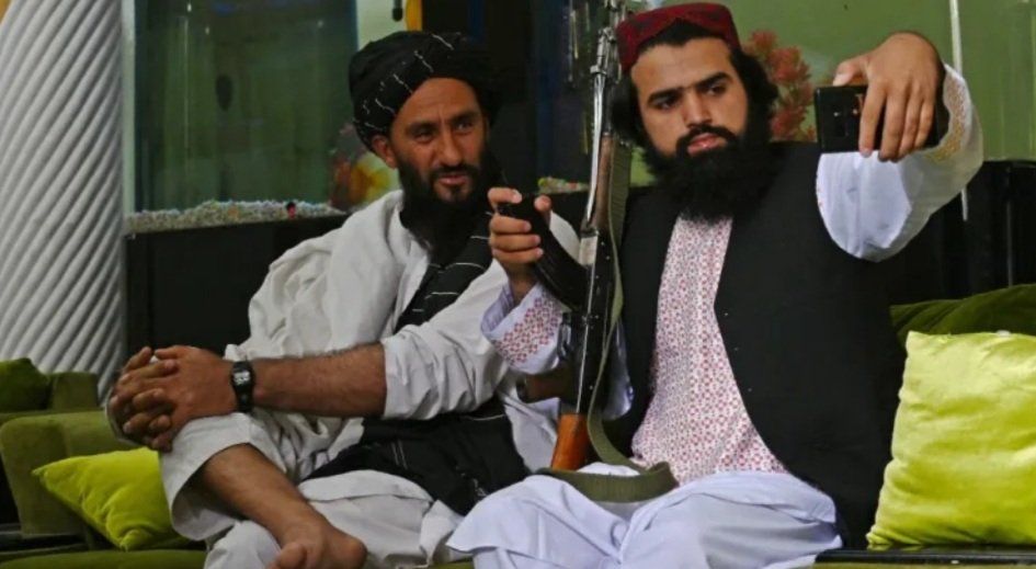 Откакто талибаните завзеха контрола над Кабул на 15 август, обикновените