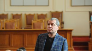 Тошко Йорданов: На закритото заседание за руските дипломати премиерът ни е гледал в очите и ни е лъгал
