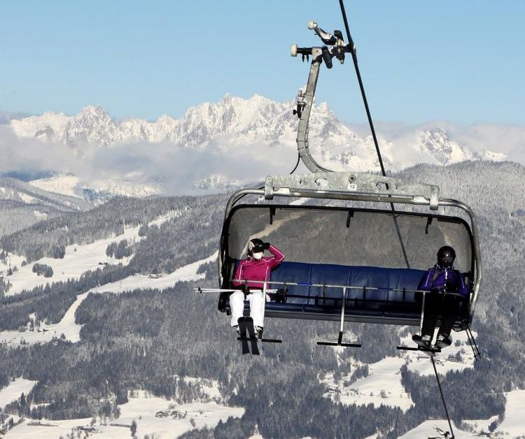 Туристически сезон ще има тази зима в Австрия, но при