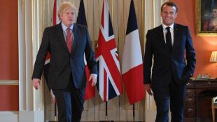 Британският премиер Борис Джонсън и френският президент Еманюел Макрон се