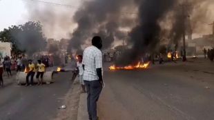 Двете враждуващи в Судан фракции са се съгласили на 72 часово