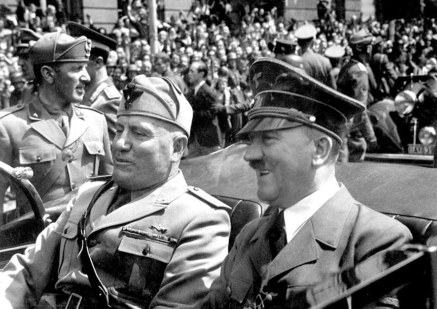Ние срещу Хитлер и Мусолини - Труд