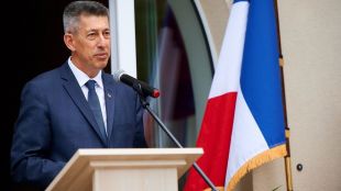 Френският посланик в Беларус е напуснал страната по настояване на