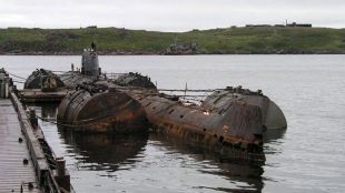 Русия планира да извади две атомни подводници от океанското дъно