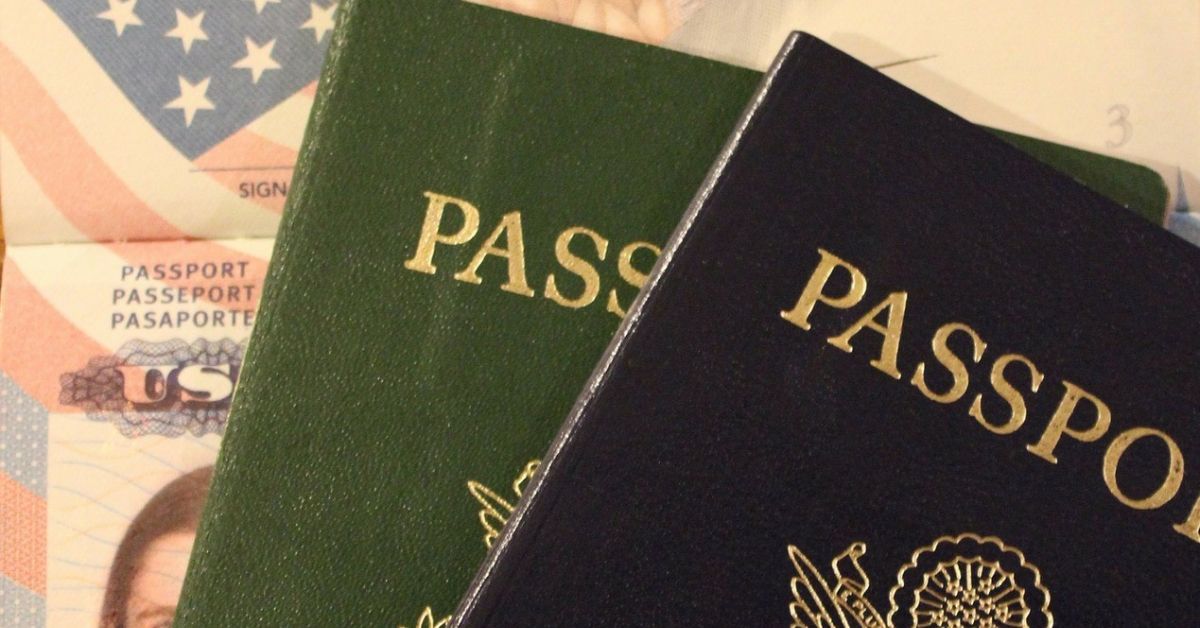 САЩ издадоха първия паспорт в буквата хикс в графата за