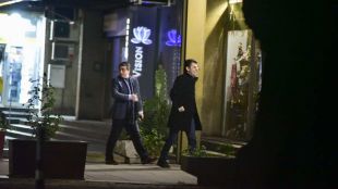 Петков и Василев на крака при Нинова малко преди полунощОпитите