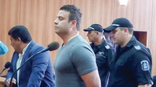 ВКС потвърди ефективни присъдиРекетирали контрабандист на цигариБившият шеф на РПУ Раковски