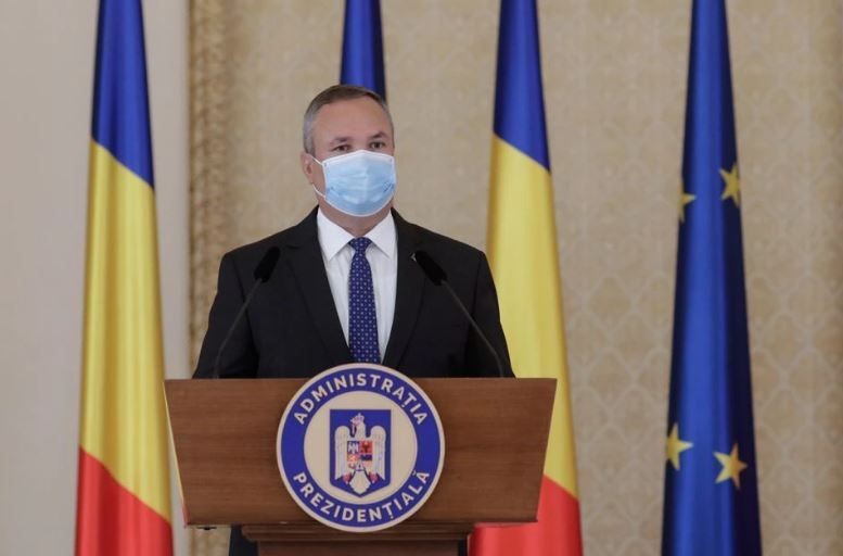 Румънският премиер Николае Чука е обвинен, че е преписал почти