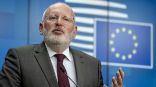 Изпълнителният заместник председателят на Европейската комисия Франс Тимерманс подаде днес оставка