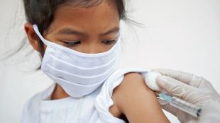 Израел одобри поставянето на ваксини срещу коронавируса на деца от