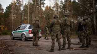 Полша обвини Беларус в организиране на въоръжено проникване през границата