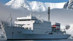 Руският изследователски кораб Академик Йофе е задържан от датските власти