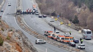 Автобусът на македонската агенция Беса Транс който катастрофира в България