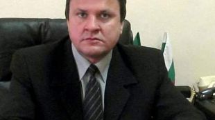 Областният управител на Шумен Валентин Александров е катастрофирал с личния