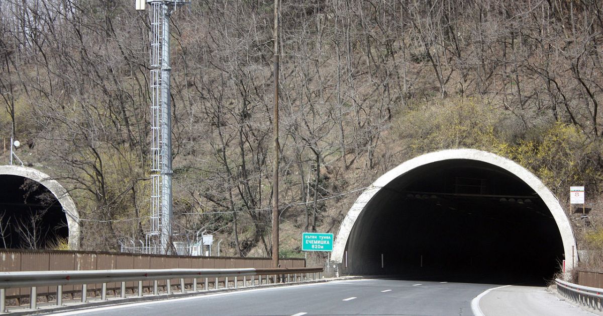 Пускат тунел „Ечемишка” на магистрала Хемус преди празниците. Такава цел