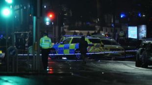 Полицията в Лондон застреля въоръжен мъж до Кралския дворец Кенсингтън
